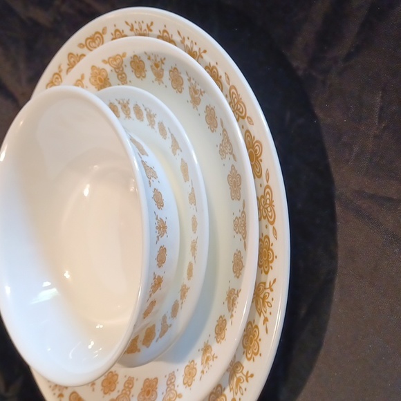 Corelle by Corning 4 peice place setting butterfly design - Picture 7 of 8